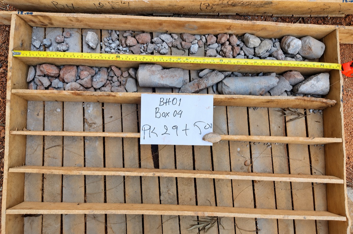 Core box, borehole BH01, box 4